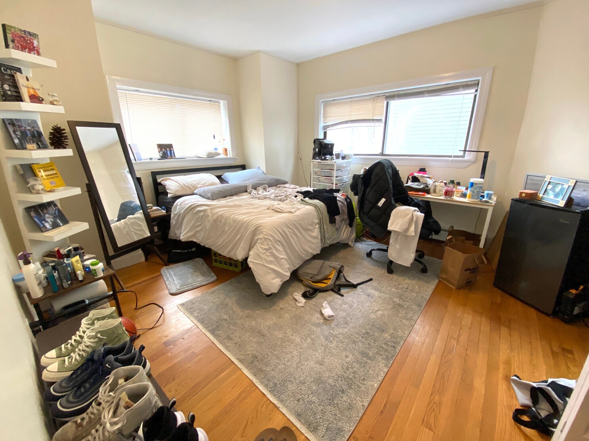 Building Photo - 72 Ashford St