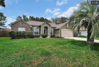 Building Photo - 3 Bedroom 2 Bathroom home with Garage Near Oakleaf