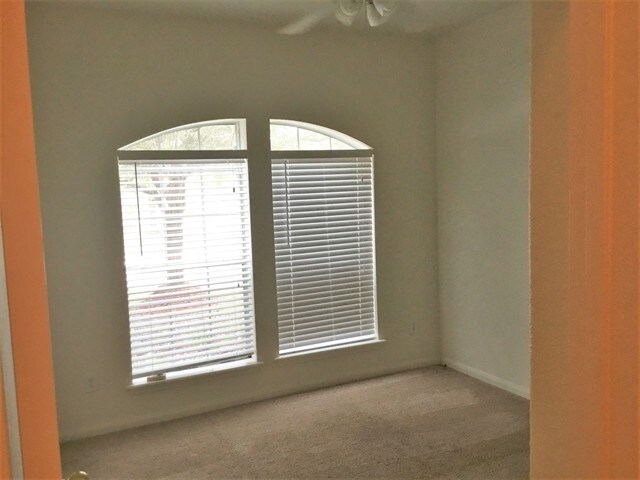 Building Photo - 4702 Sebastopol Dr