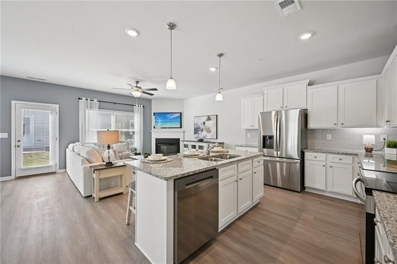 Building Photo - 405 Lanier Cir