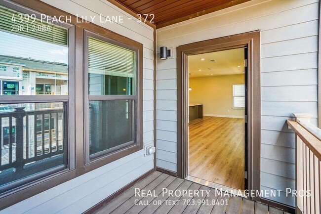 Building Photo - 4399 Peach Lily Ln