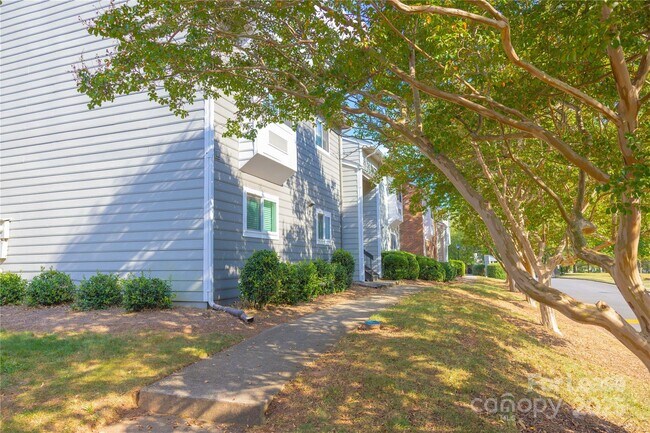 Building Photo - 6100 Heathstone Ln