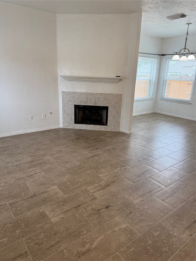 Building Photo - 23702 Spring Dane Dr