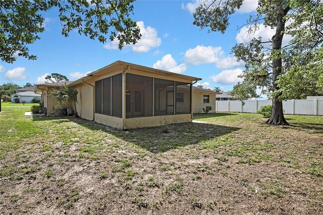 Building Photo - 2453 Keeport Dr