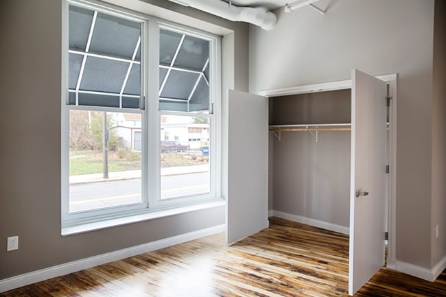 Building Photo - Wagner Awning Apartments