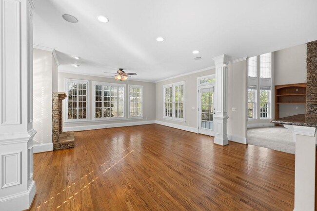 Building Photo - 1037 Windermere Crossing