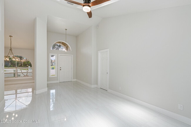 Building Photo - 1885 Fox Bay Dr