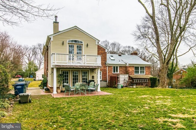 Building Photo - 8414 W Boulevard Dr