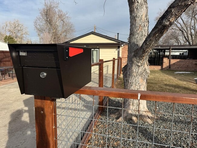 Building Photo - Spacious + Private 2BR/1BA in the Beautiful Golden, CO! Secluded AND Conveniently Located