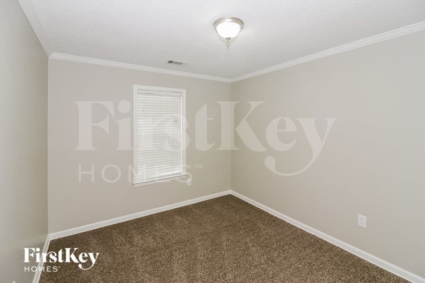 Building Photo - 8788 Overcup Oaks Dr