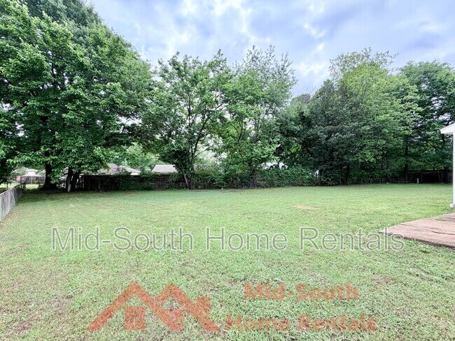Building Photo - 474 Brockwood Cove
