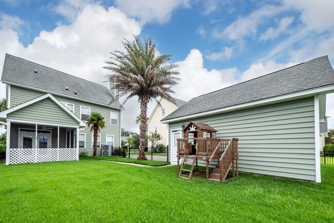 Building Photo - 4 Bedroom, 2.5 Bathroom Home in Reminisce ...
