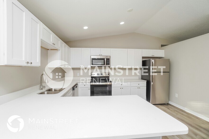 Building Photo - 11431 Stoneybrook Path