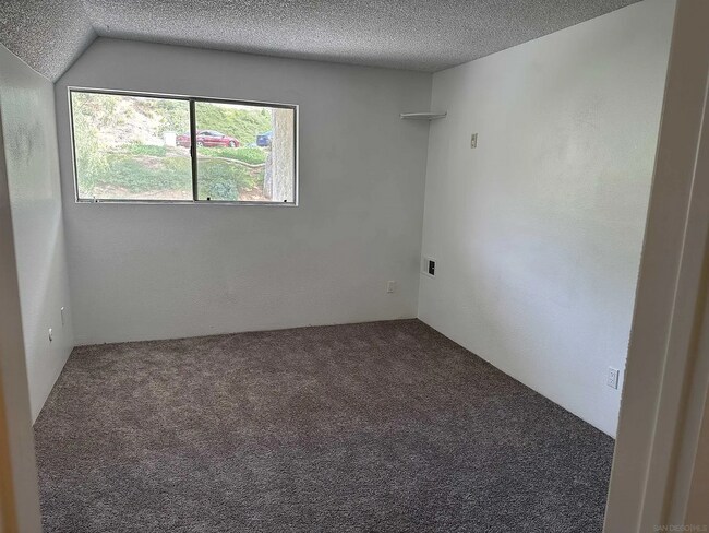 Building Photo - 1 bedroom in the wonderful Mission Verde c...