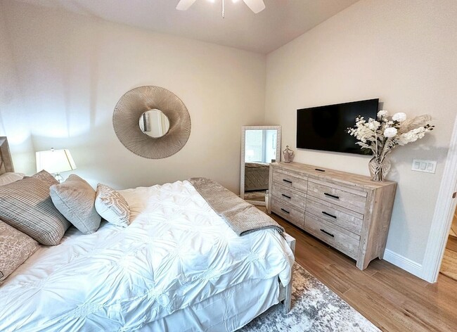 Building Photo - 10027 Timber Crk Wy