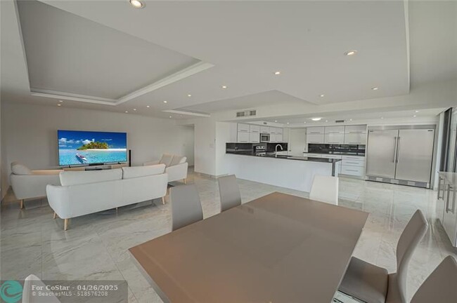 Building Photo - 468 Golden Isles Dr