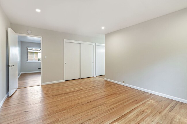 Building Photo - Beautiful Remodeled 5-Bedroom Los Altos Home