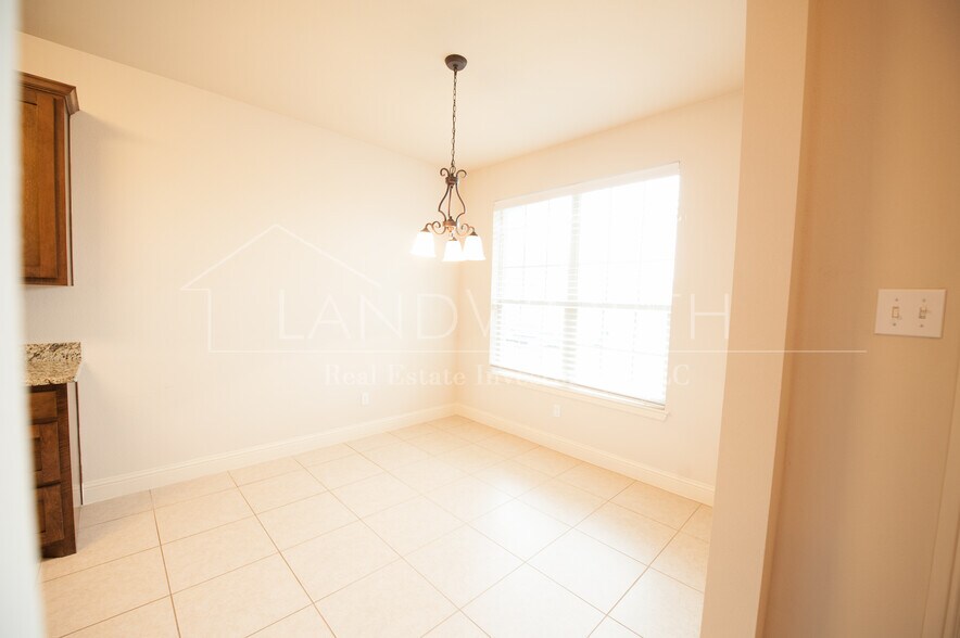 Dining Area - 4624 Angus Dr