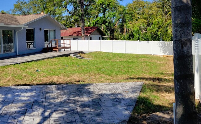 Building Photo - Coming Soon!!  Avaliable May 1, 2025 Spaci...