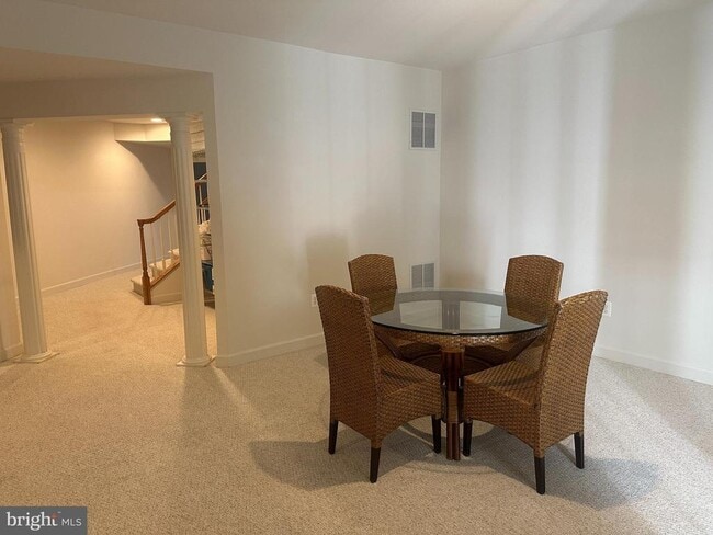 Building Photo - 7505 Redland Park Pl