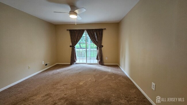 Building Photo - 3 Rutland Ln