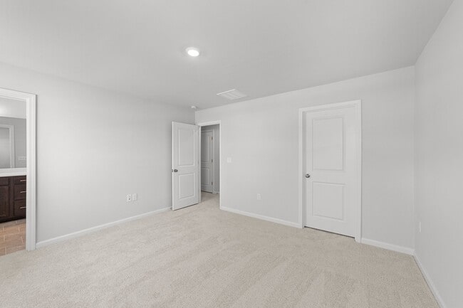 Building Photo - 5001 Microcline Trl