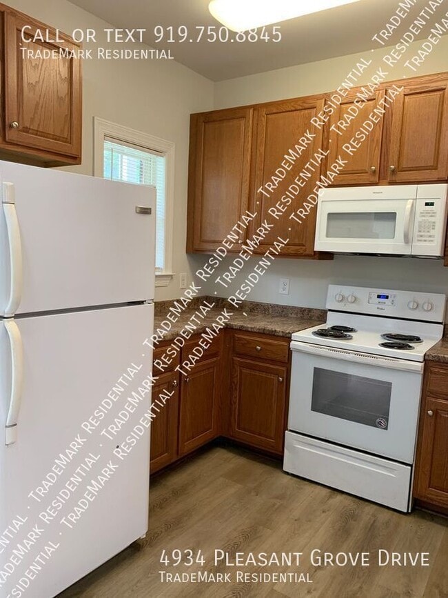 Building Photo - 4934 Pleasant Grove Dr