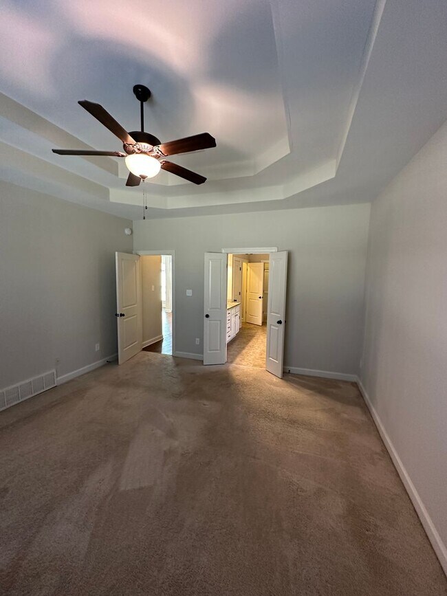 Building Photo - 4 BR/3 BA in exclusive Montrose Subdivision in Olive Branch!