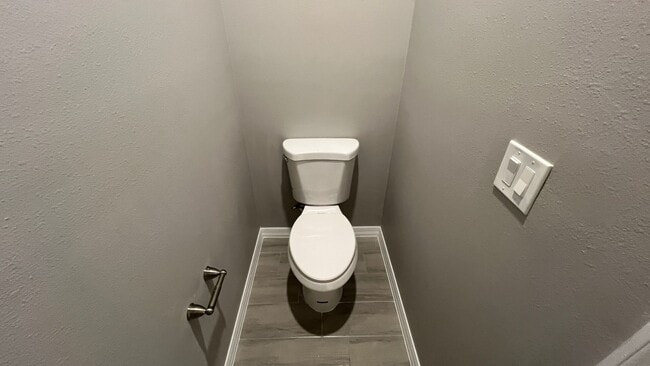 Building Photo - Spacious 3BD/2BA Palm Bay Home – Modern Comfort & Great Location!