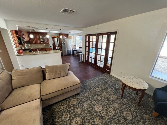 Building Photo - 4BD/3BA HOME IN SPRING VALLEY W/ SOLAR, POOL & SPA!