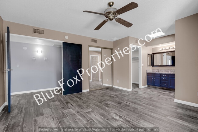 Building Photo - 9810 Amarosa