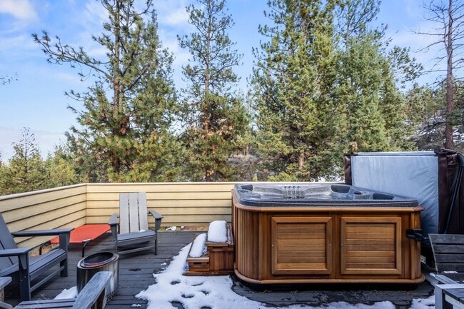 Building Photo - Unfurnished - 5BR - 3.5BA Forest Retreat in Northwest Bend