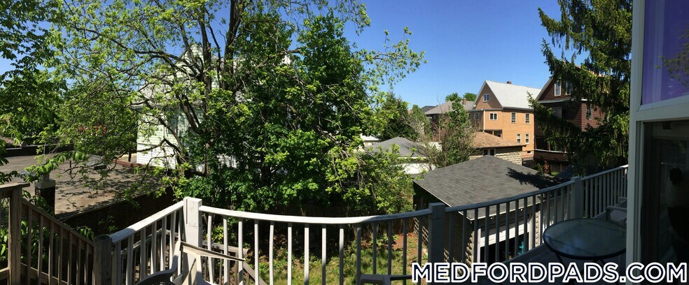 Building Photo - 79 Capen St