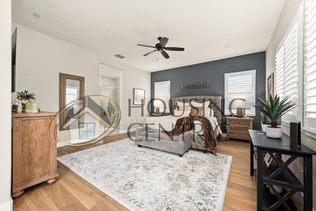 Building Photo - STUNNING Single Story Home with a Resort S...