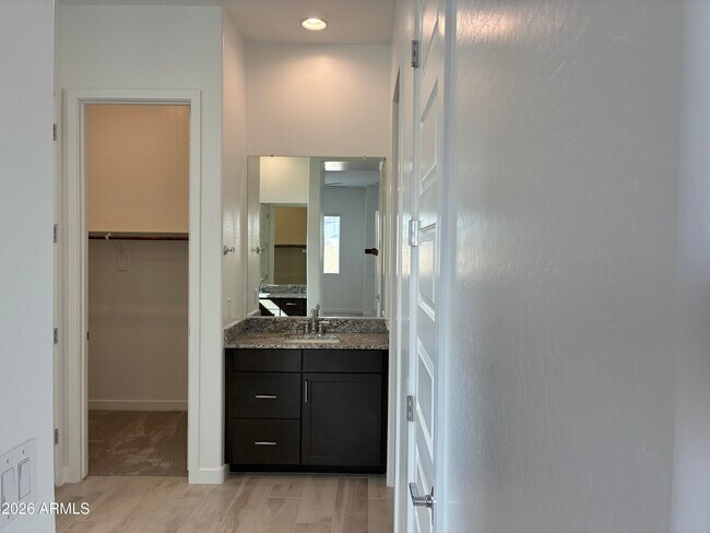 Building Photo - 26387 77th Dr