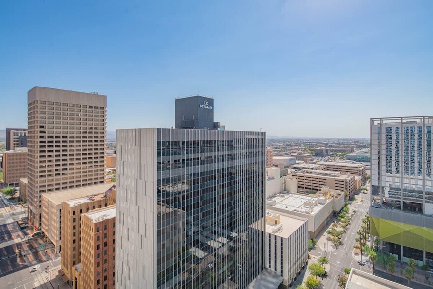 Building Photo - 44 W Monroe St