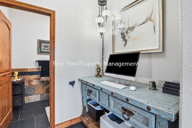 Building Photo - "Spacious 6-Bedroom Retreat with 7 Luxurious Bathrooms off Upper Bear Creek!"