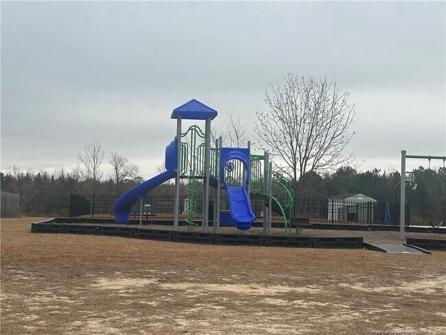 Building Photo - 4213 Pleasantburg Dr