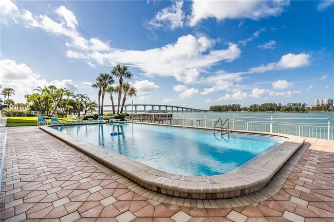 Building Photo - 675 S Gulfview Blvd