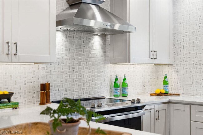 Building Photo - 3135 Riviera Dr