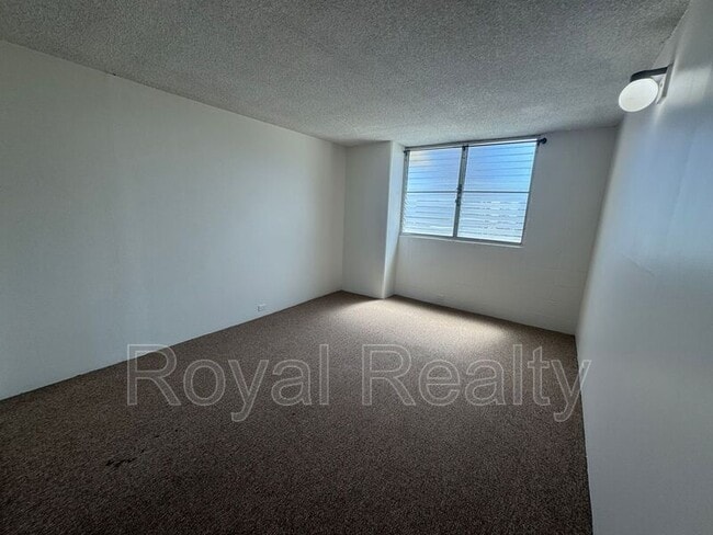 Building Photo - 222 Lili?uokalani Ave