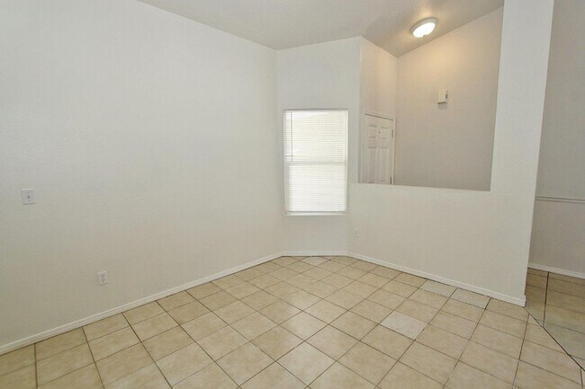 Building Photo - Clean Single-Level Home in Charter Pointe