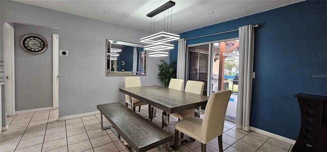 Building Photo - 10123 Fairtree Ln