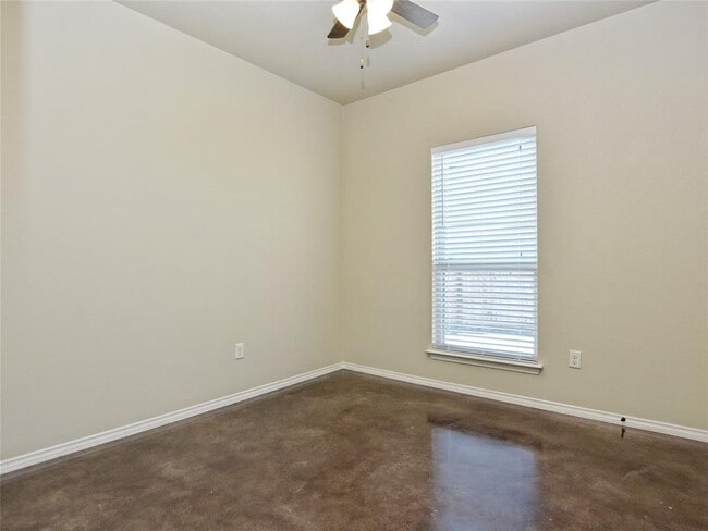 Building Photo - 517 Jack Rabbit Ln