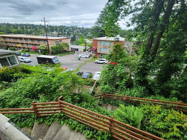 Building Photo - 4755 22nd Ave NE