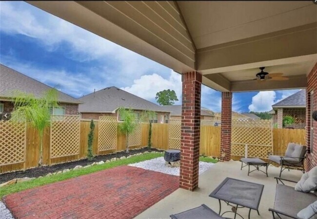Building Photo - 2513 Hailes Ln