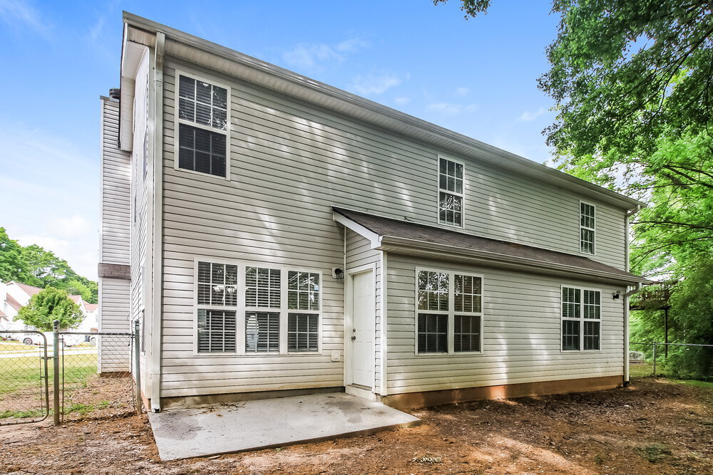 Building Photo - 216 Rivergate Ct