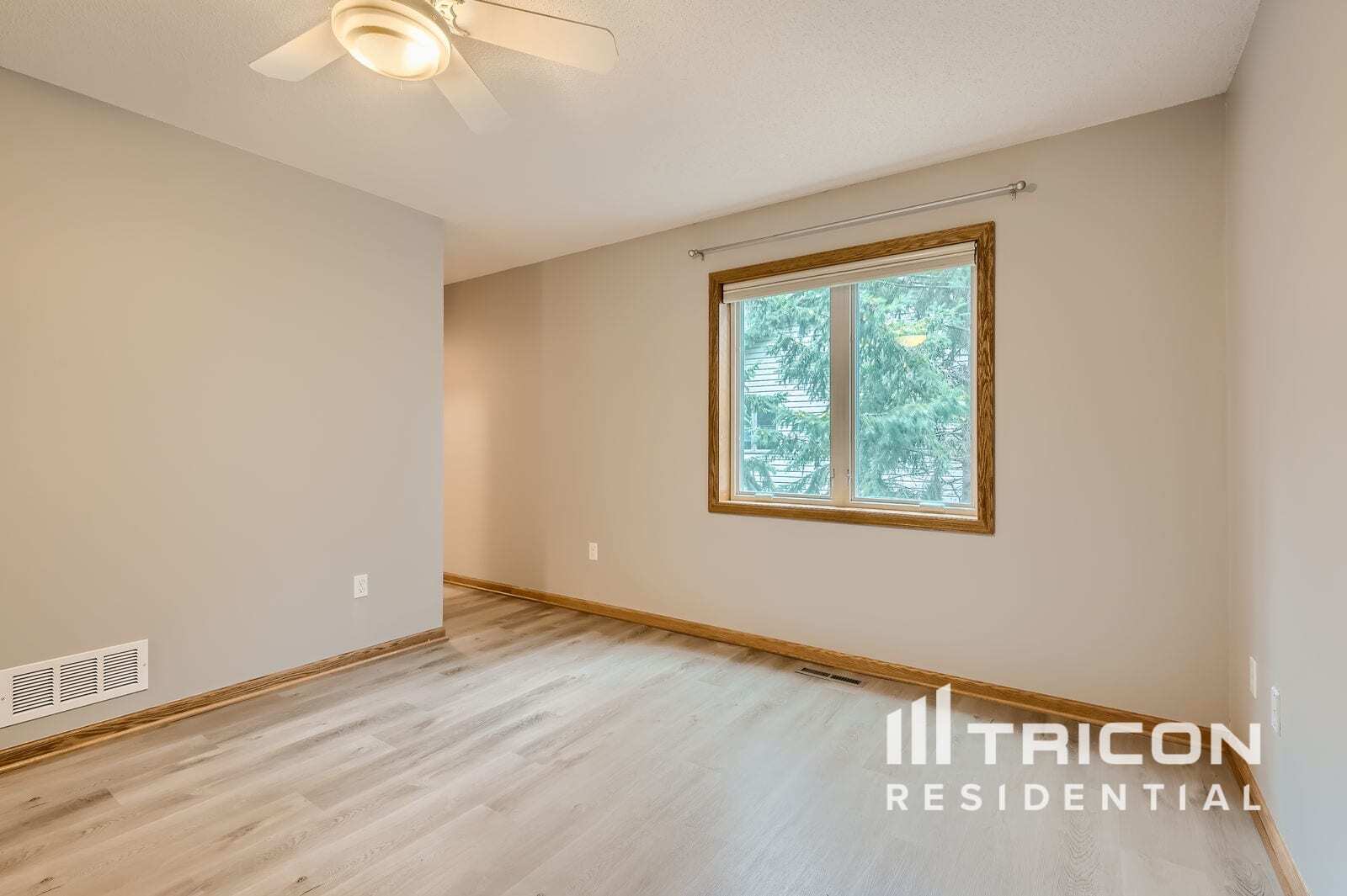 Building Photo - 54 Rosewood Dr