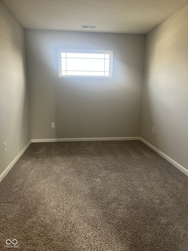 Building Photo - 2607 Plano Dr