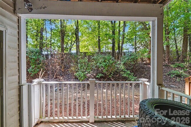 Building Photo - 9535 University Terrace Dr